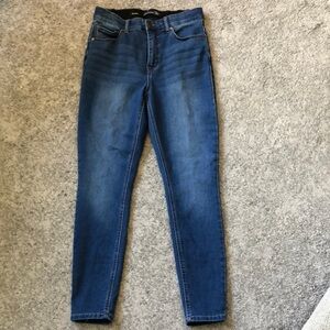 One 5 one bombshell Jean/jegging